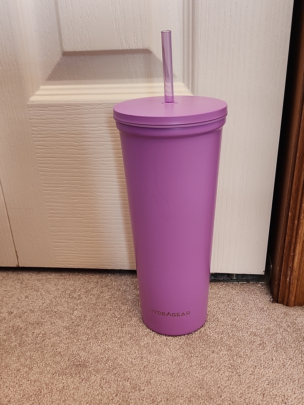 Purple Hydragear Tumbler with A Straw